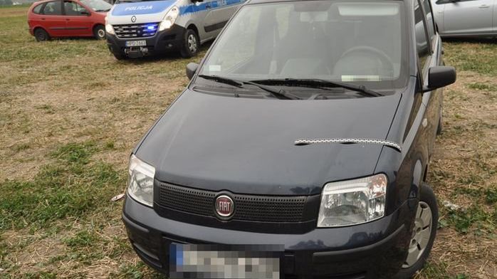 Pod fiatem pandą leżał pijany 68-latek