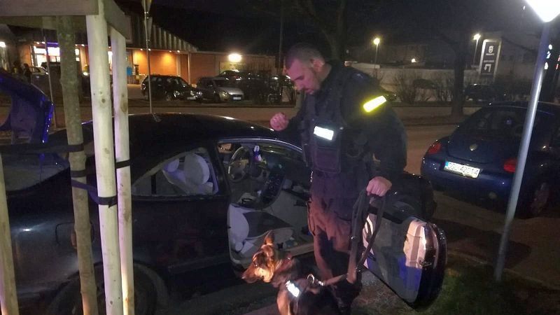 Głogów. Uciekali pod wpływem narkotyków z maleńkimi dziećmi