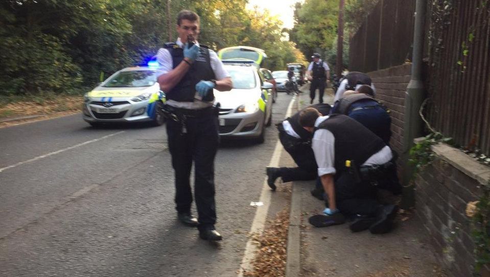 Londyn. Szaleńczy atak na policjantów