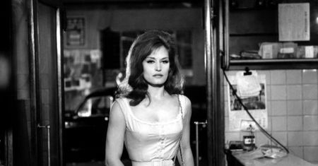 Dalida: Mężczyźni jej życia popełniali samobójstwa. Ona też nie dała rady