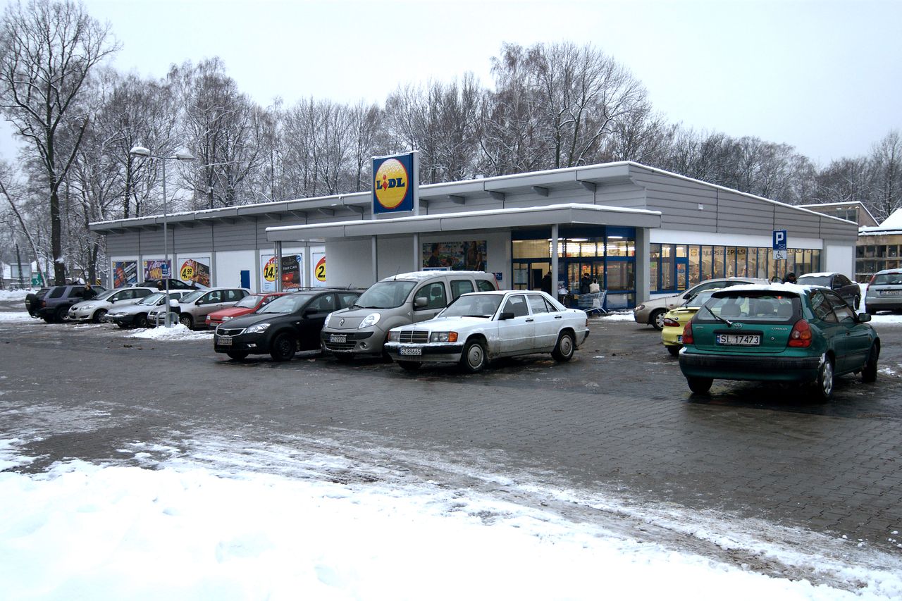 Lidl wprowadza nowatorski system znakowania mięsa. Klienci dowiedzą się m.in. co jadły zwierzęta