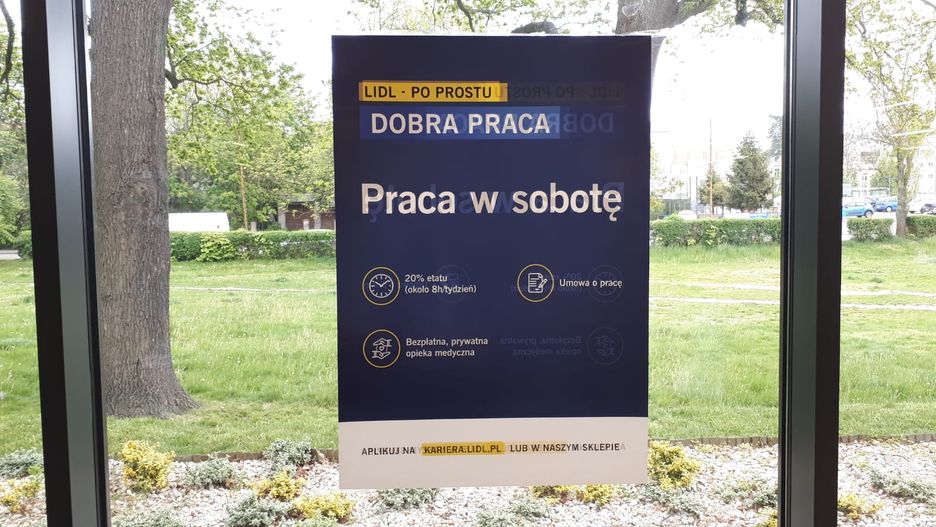 Takie ogłoszenie pojawiło się w niektórych sklepach Lidl w ostatnich dniach