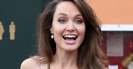 Angelina Jolie wyglądała niesamowicie. Dół kreacji przyciągał wzrok