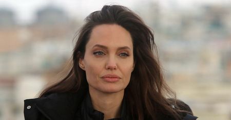 Angelina Jolie tak wychowuje dzieci? Dziwne doniesienia tabloidów