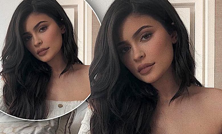 HIT! Sukienka Kylie Jenner robi furorę w internecie! Kosztowała mniej niż 100 złotych!