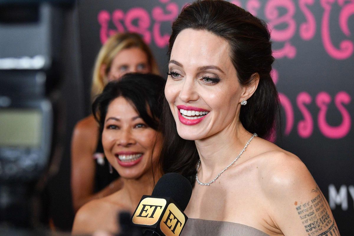 Brad Pitt definitywnie poszedł w odstawkę? Angelina Jolie łączona jest z multimiliarderem. Była kolacja i upojna noc