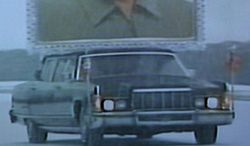 Pogrzeb Kim Dzong Ila z amerykańskimi limuzynami