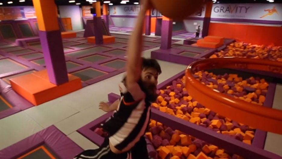 Brytyjczycy nie będą pierwszą firmą, która uruchomi w Polsce park trampolin w galerii handlowej