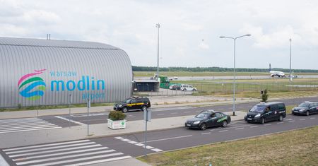 Jakie lotnisko najlepsze dla Warszawy?