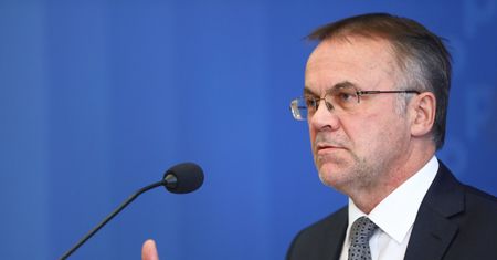 Jarosław Sellin o powrocie Donalda Tuska do polityki. "Wolałbym, żeby już nie wrócił"