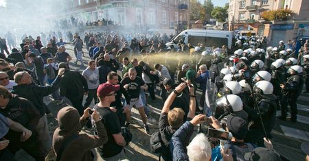 Lublin: Dzięki policji Marsz Równości przeszedł przez miasto. Aresztowano dziesiątki chuliganów