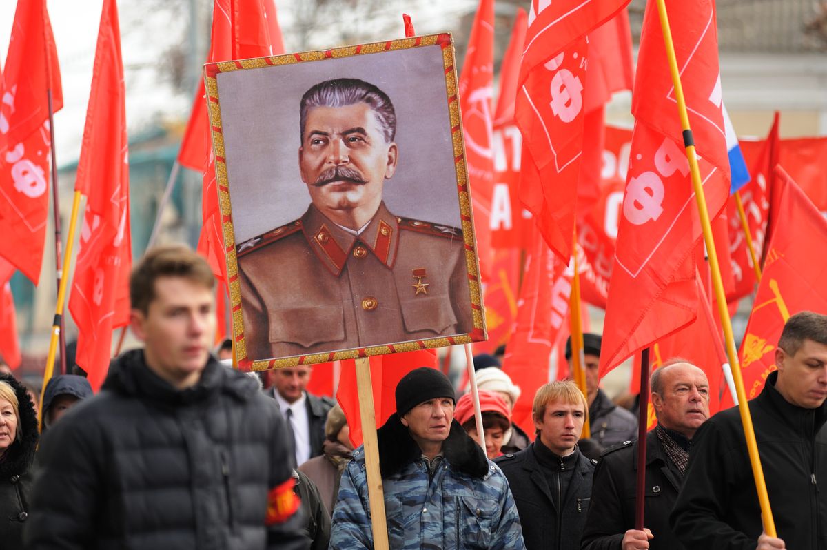 Prokuratura "weźmie pod lupę" koszulki z wizerunkiem Stalina