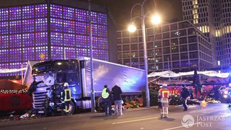 Ciężarówka wjechała w jarmark świąteczny w Berlinie