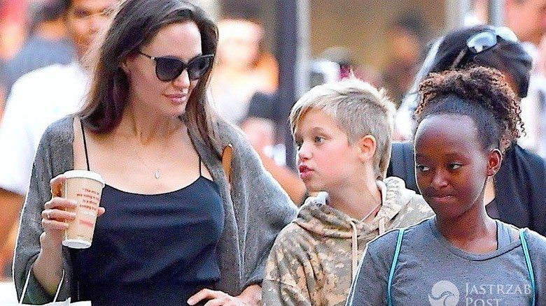 Angelina Jolie na salonach z dzieci