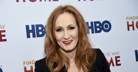 J.K. Rowling najlepiej zarabiającą pisarką na świecie. Odjechała konkurencji