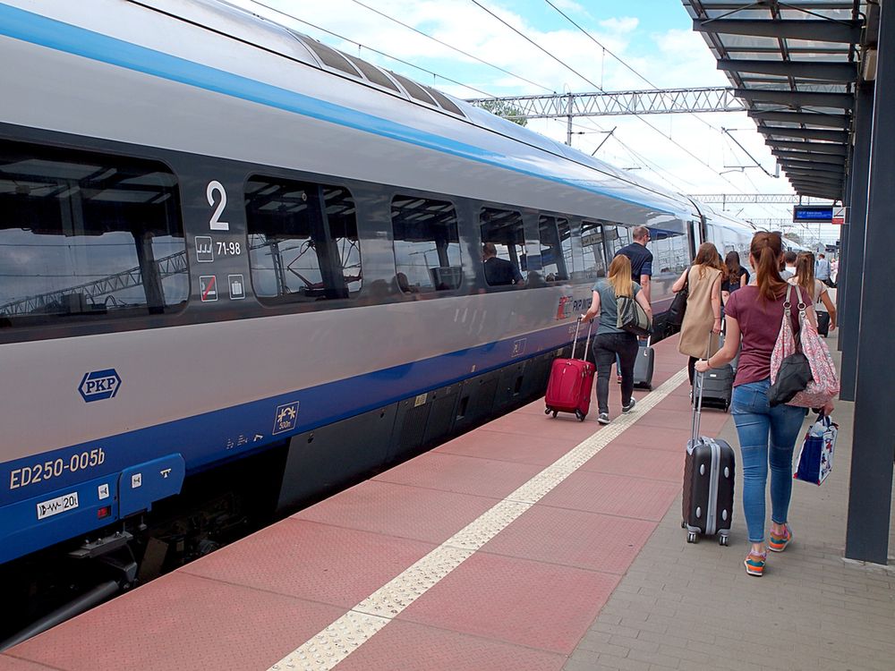 W 2017 roku z usług PKP Intercity skorzystało 42,8 mln klientów 