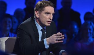 Tomasz Lis na Twitterze w niewybrednych słowach krytykuje Kaczyńskiego. "Wybraliście wariata, to macie wariatkowo"