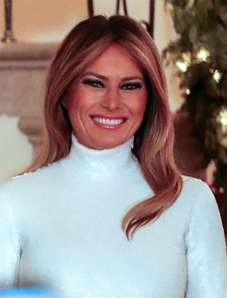Stylizacja Melanii Trump na balu w Białym Domu