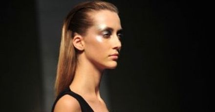 Szok - wychudzona modelka na wybiegu!
