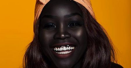 Różne, ale tak samo piękne. Instagram pokochał modelkę walczącą ze stereotypami