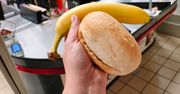 Trik z bananem i bułką to zmora pracowników supermarketów. Utrudnia im pracę