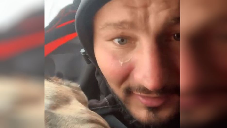 - Uznaliśmy, że zachodzi konieczność ewakuacji - mówią ratownicy o akcji sprowadzenia z góry Artura Szpilki.