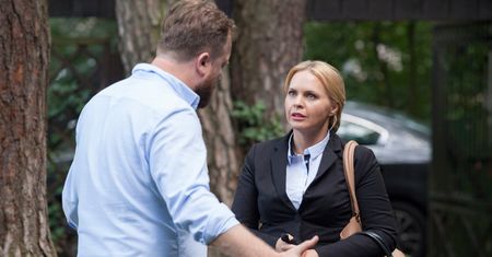 "Przyjaciółki" 10 odc. 2 - szał Anki, złość Roberta i niezręczna sytuacja Patrycji. Co jeszcze się wydarzy?