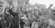 Krótka historia mody: T-shirty jako manifest poglądów