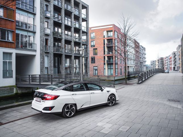 Honda Clarity Fuel Cell 