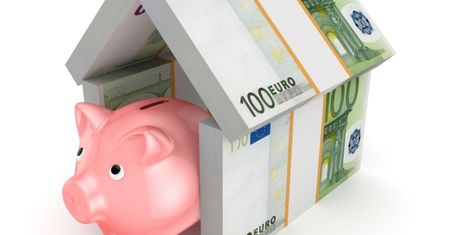 Kredyty hipoteczne znowu tańsze, ale „sezon” obniżek mija