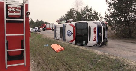 Wypadek karetki w Pile