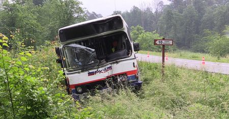 Wypadek dwóch autobusów koło Grabówna