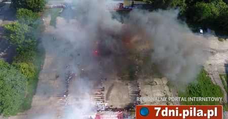 Żywy znak PW w Pile 1.08.2017 r.