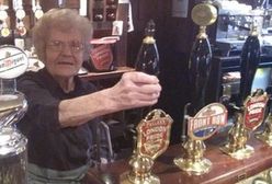 100-latka najstarszą barmanką na świecie