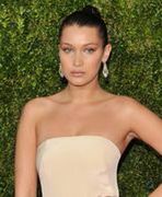 Bella Hadid dołącza do marki Victoria's Secret