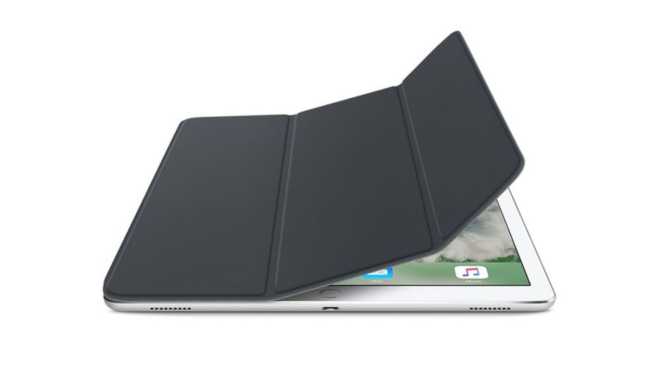 Apple iPad Air wyposażony w etui typu Smart Cover, które wykorzystuje czujnik Halla