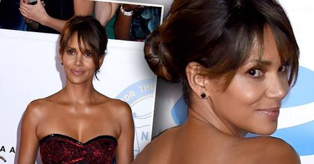 52-letnia Halle Berry zaliczyła wpadkę! Odwróciła się tyłem do fotografów na wielkiej gali, a tam... UPS! Chyba o czymś zapomniała!