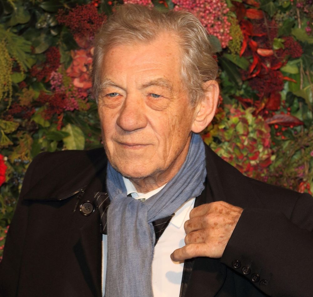 Ian McKellen bronił Spaceya i Signera. Aktor przeprasza za swoje słowa