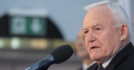 Leszek Miller odpowiada PiS. "Nie dajmy się wciągnąć w ich grę"