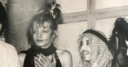 Znany dziennikarz pokazał zdjęcie z przeszłości. "Ta niunia po lewej to ja"