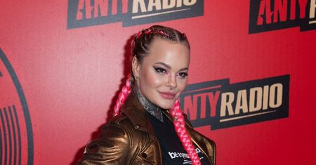Monika Miller zmieniła fryzurę? Blond włosy zastąpiły tęczowe pasemka