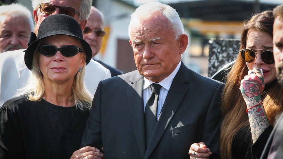 Leszek Miller pożegnał syna na pogrzebie w sobotę