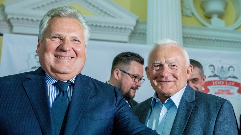 Były prezydent Aleksander Kwaśniewski i były szef rządu SLD-PSL Leszek Miller