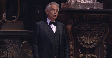 Andrea Bocelli zaśpiewał w pustej katedrze w Mediolanie. Koncert obejrzało do tej pory 15 mln osób