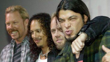 Metallica - pierwsi od lewej Hetfield i Hammet