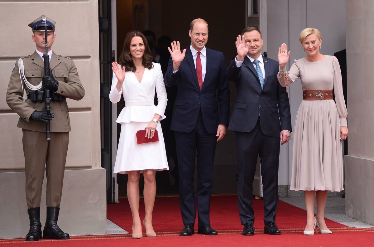 Książę William i Księżna Kate żegnają się z parą prezydencką