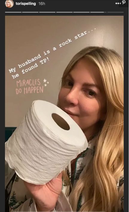 Tori Spelling zdobyła papier toaletowy. 