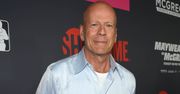Bruce Willis w peruce i sukience. Gwiazdor przebrał się za dziewczynkę ze "Lśnienia"