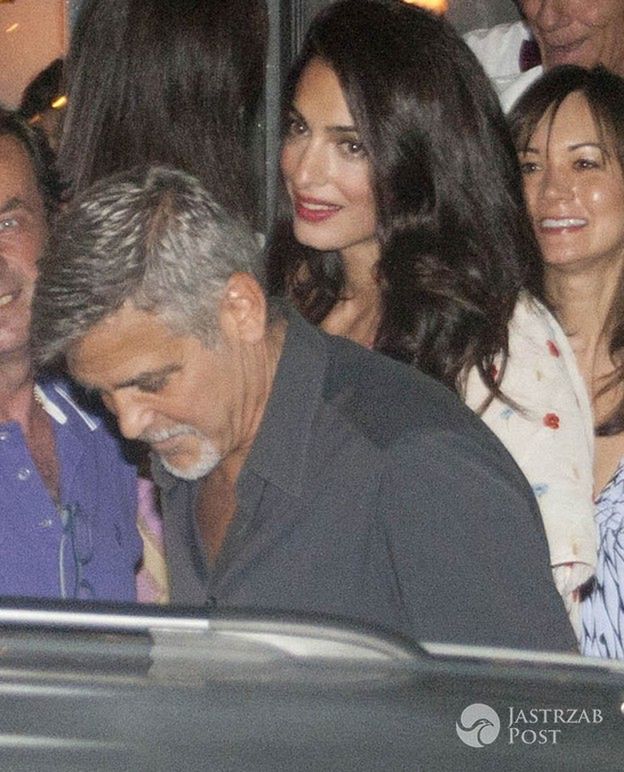 Amall Clooney po porodzie