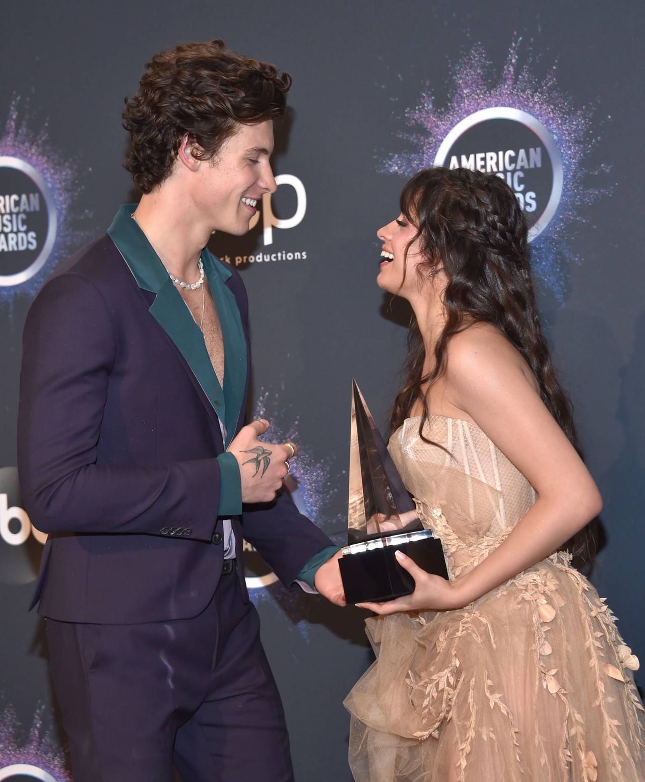 Shawn Mendes i Camila Cabello - American Music Awards 2019